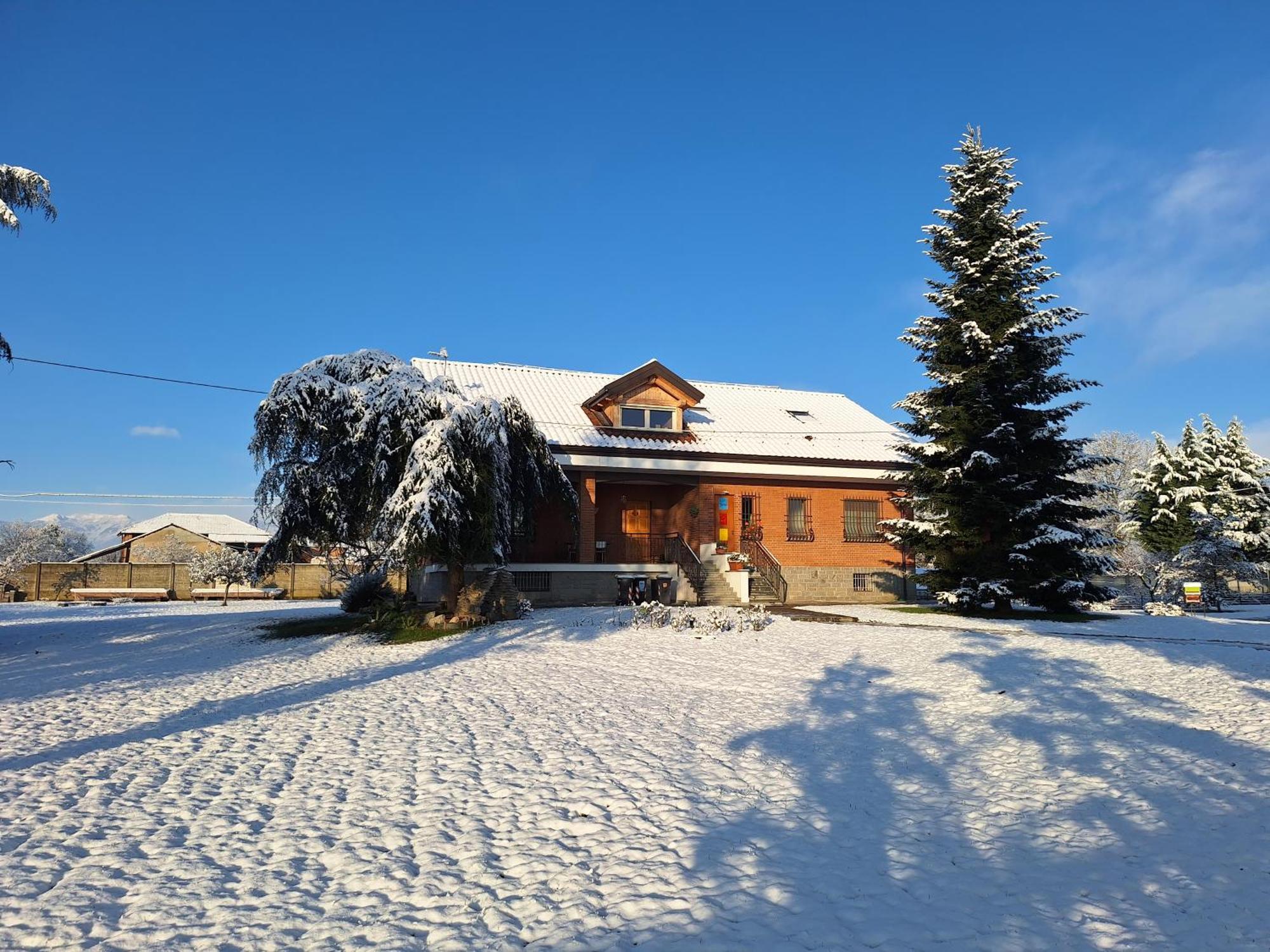 Casa Matilde Villa Leinì Екстериор снимка